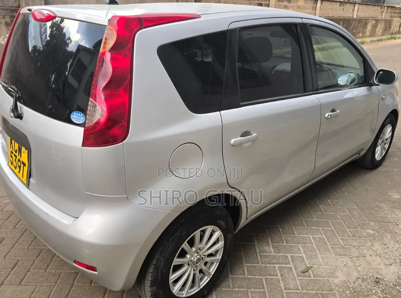 Nissan Note 2011 Silver