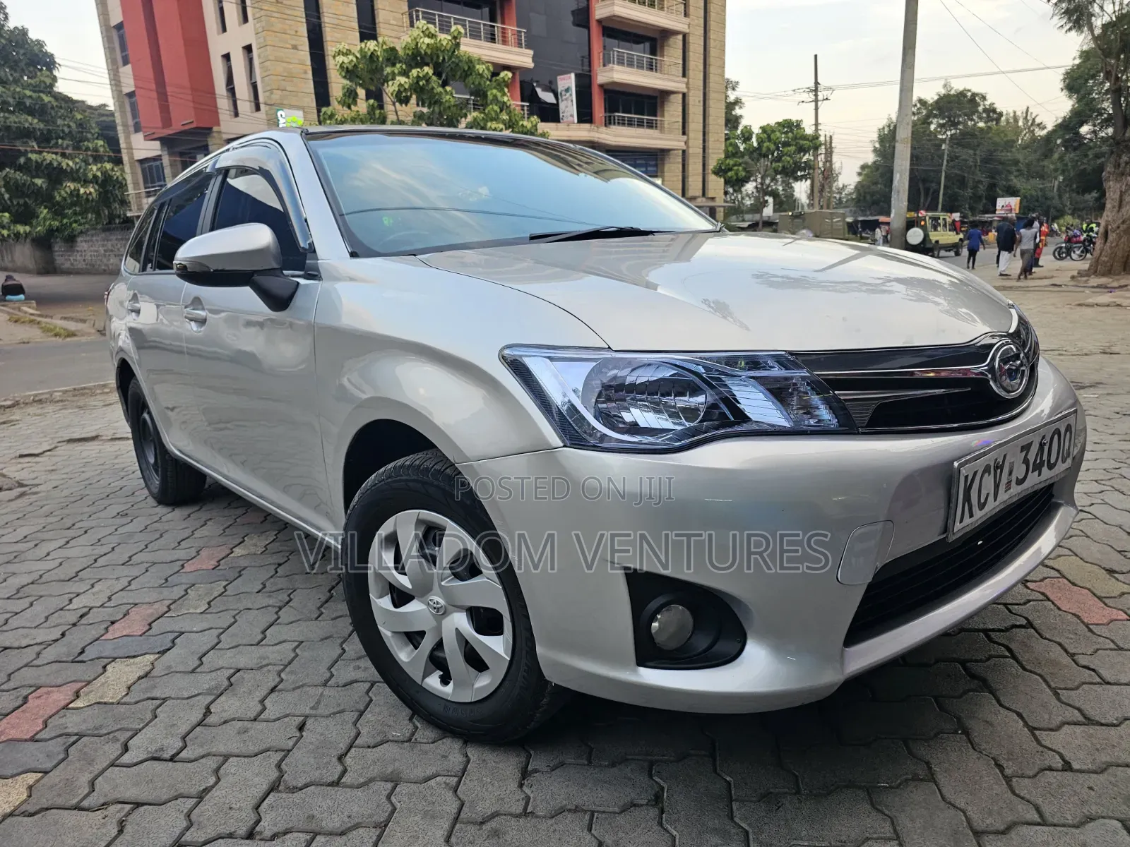 Toyota Corolla Fielder 2013 Silver