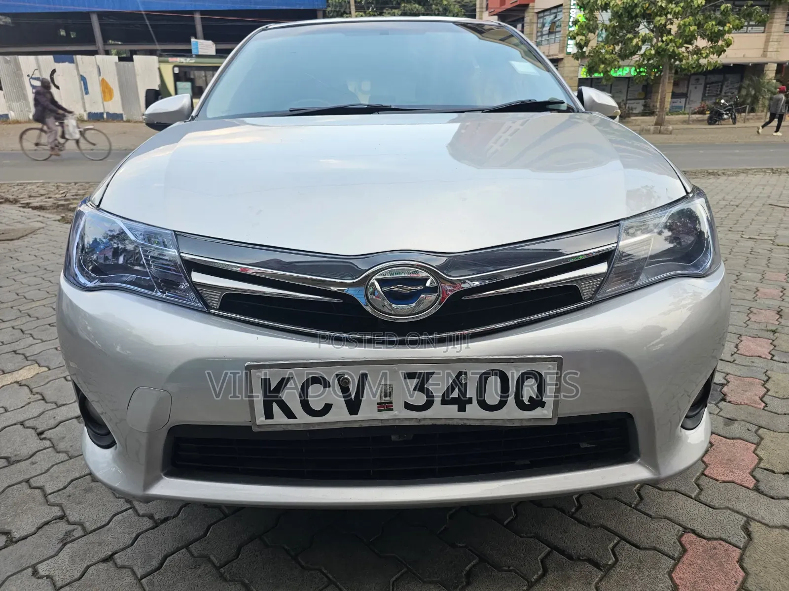 Toyota Corolla Fielder 2013 Silver