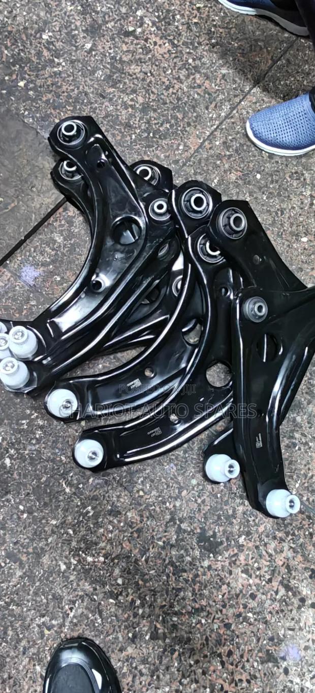 Nissan Note Arm New Model - main view