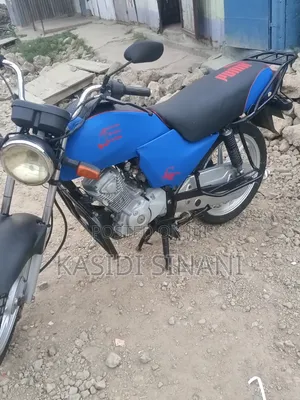 Honda CB 2024 Blue