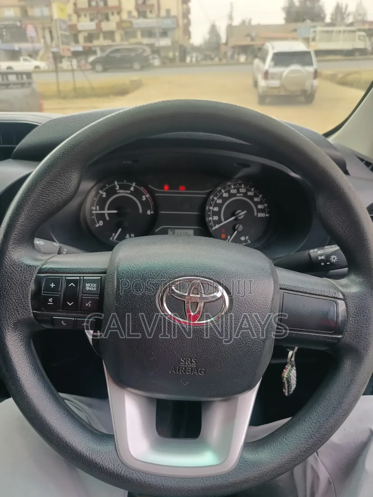 Toyota Hilux 2016 Gray