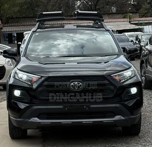 Toyota RAV4 2021 Black