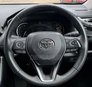 Toyota RAV4 2021 Black