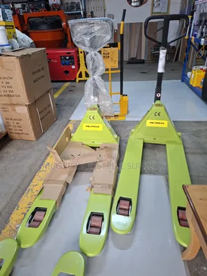 Wide Hydraulic Pallet Track