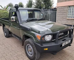 Toyota Land Cruiser 2014 Green