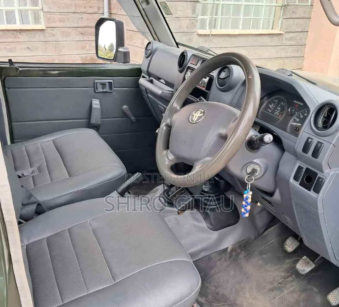 Toyota Land Cruiser 2014 Green