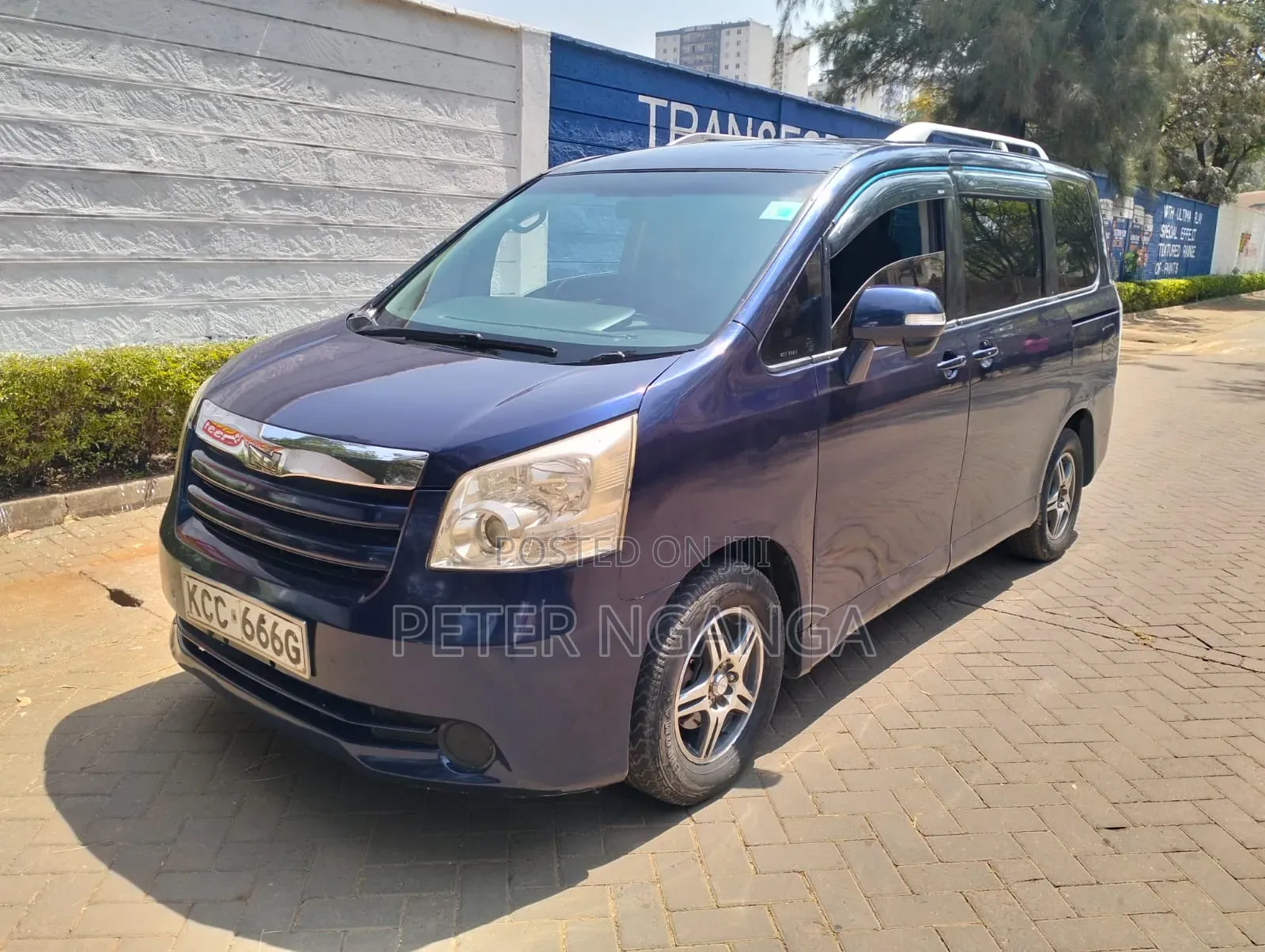 Toyota Noah 2008 Blue