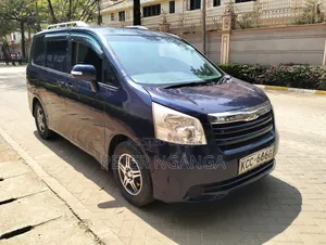 Toyota Noah 2008 Blue
