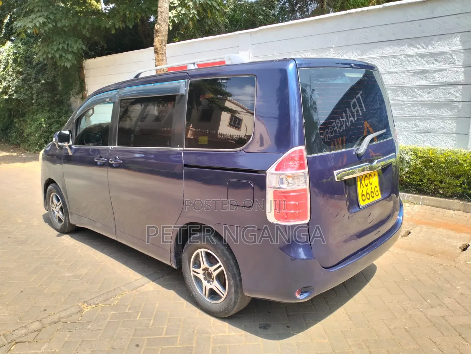 Toyota Noah 2008 Blue