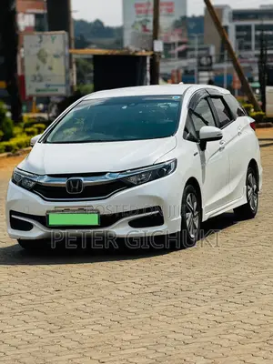 Honda Fit Shuttle 1.5 Hybrid 2WD 2018 White