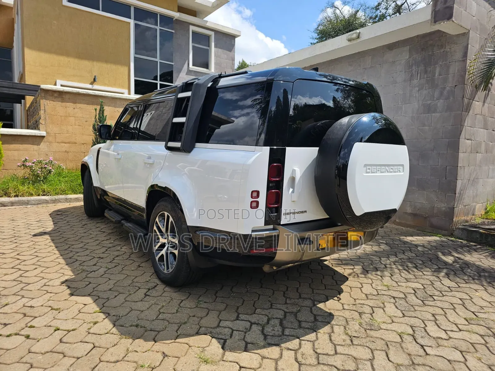 Land Rover Defender 2024 White