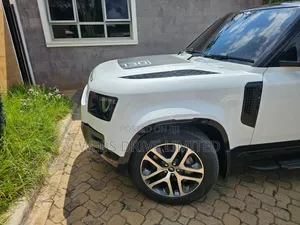 Land Rover Defender 2024 White