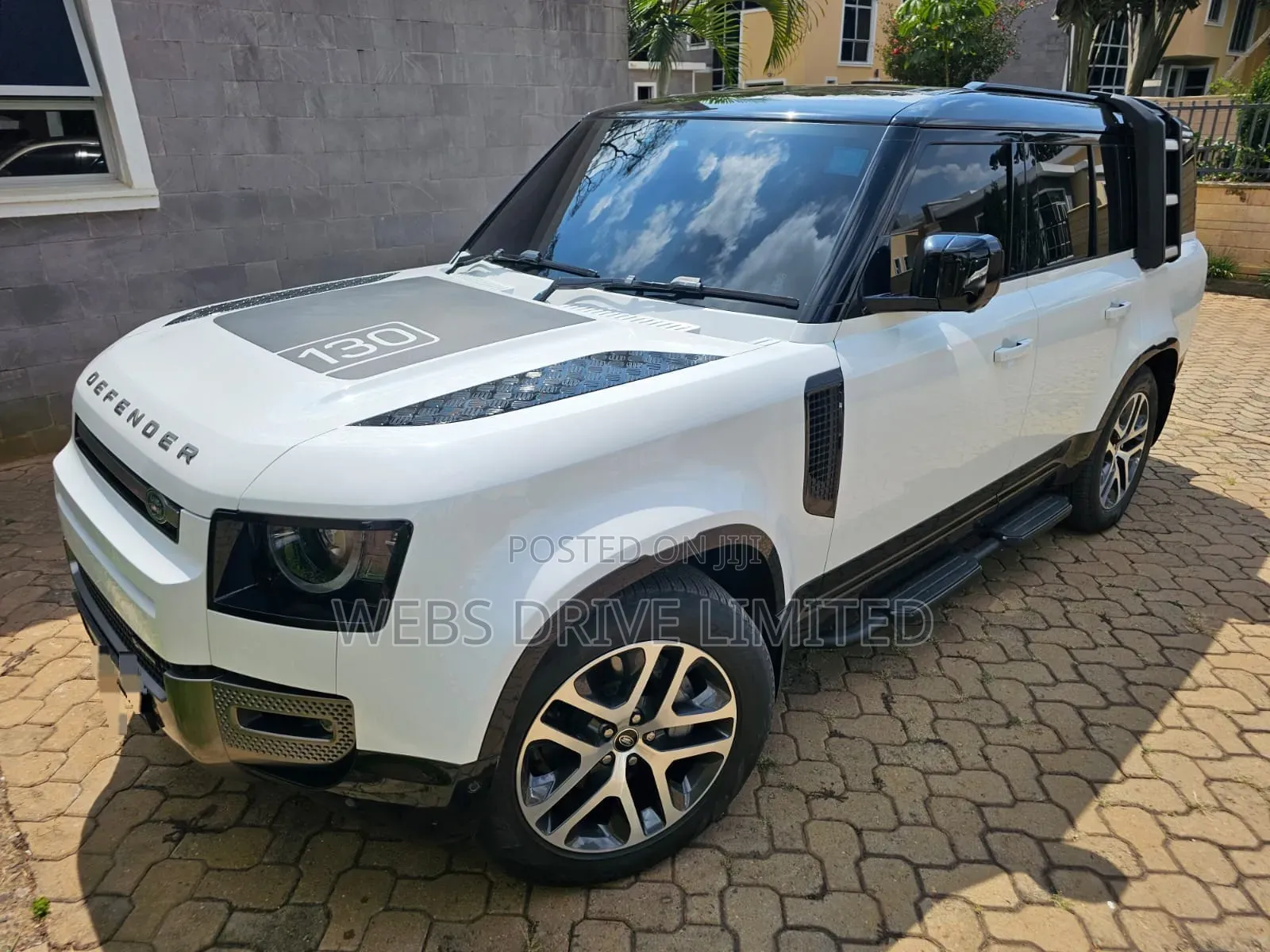 Land Rover Defender 2024 White