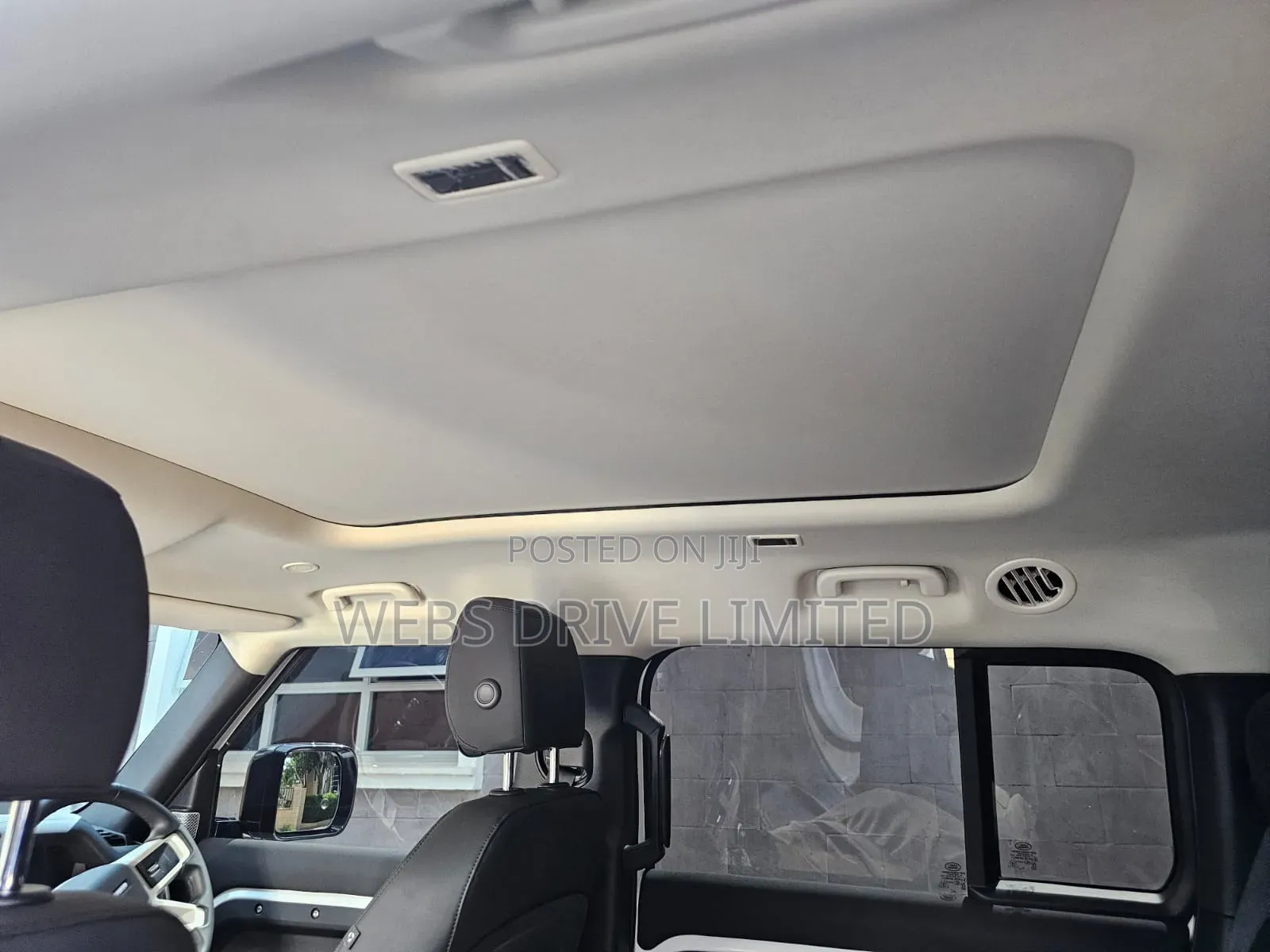 Land Rover Defender 2024 White