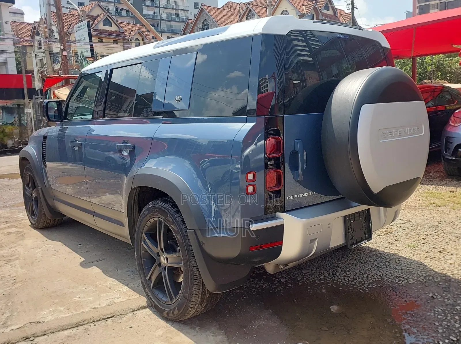 Land Rover Defender 2020 Blue