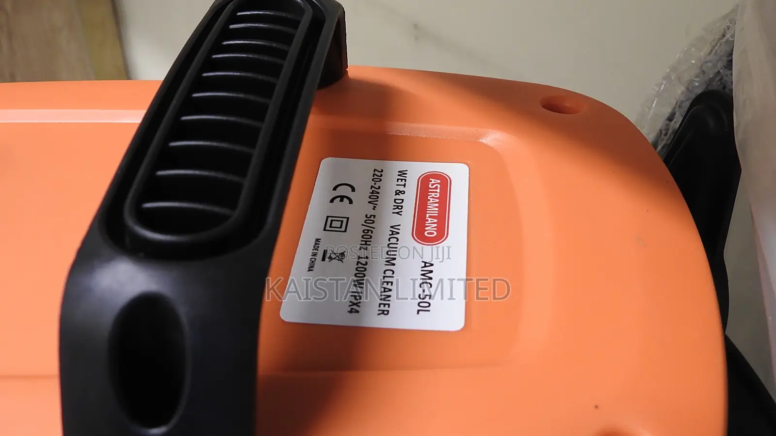 Astramilano 50 Litres Heavy-Duty Wet and Dry Vacuum Cleaner
