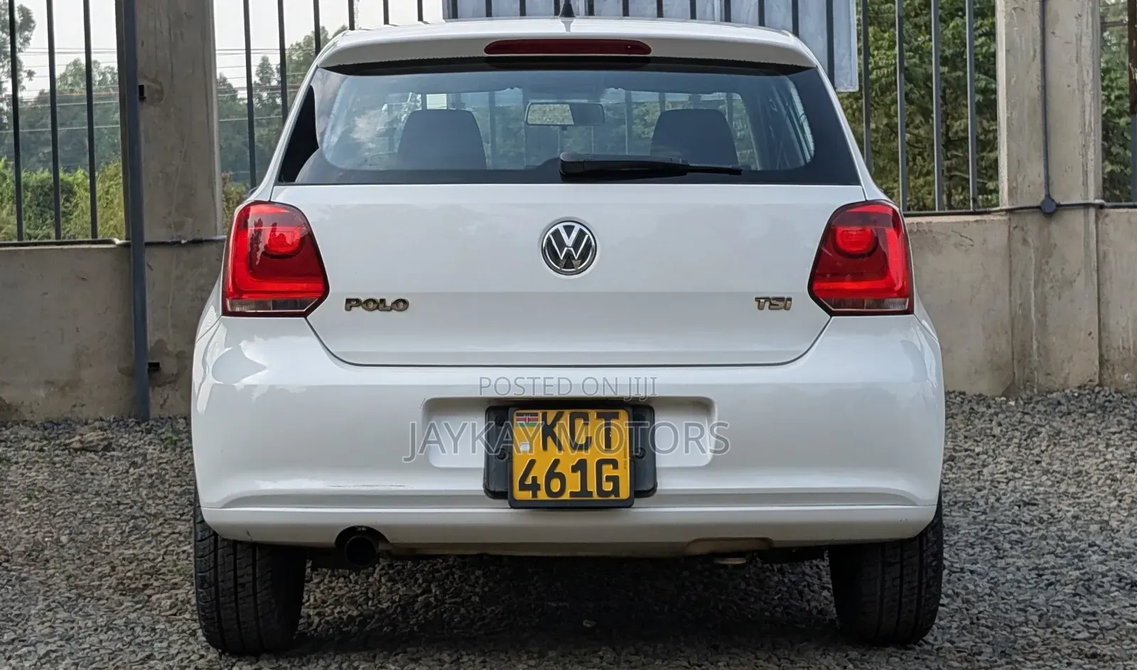 Volkswagen Polo 2012 White