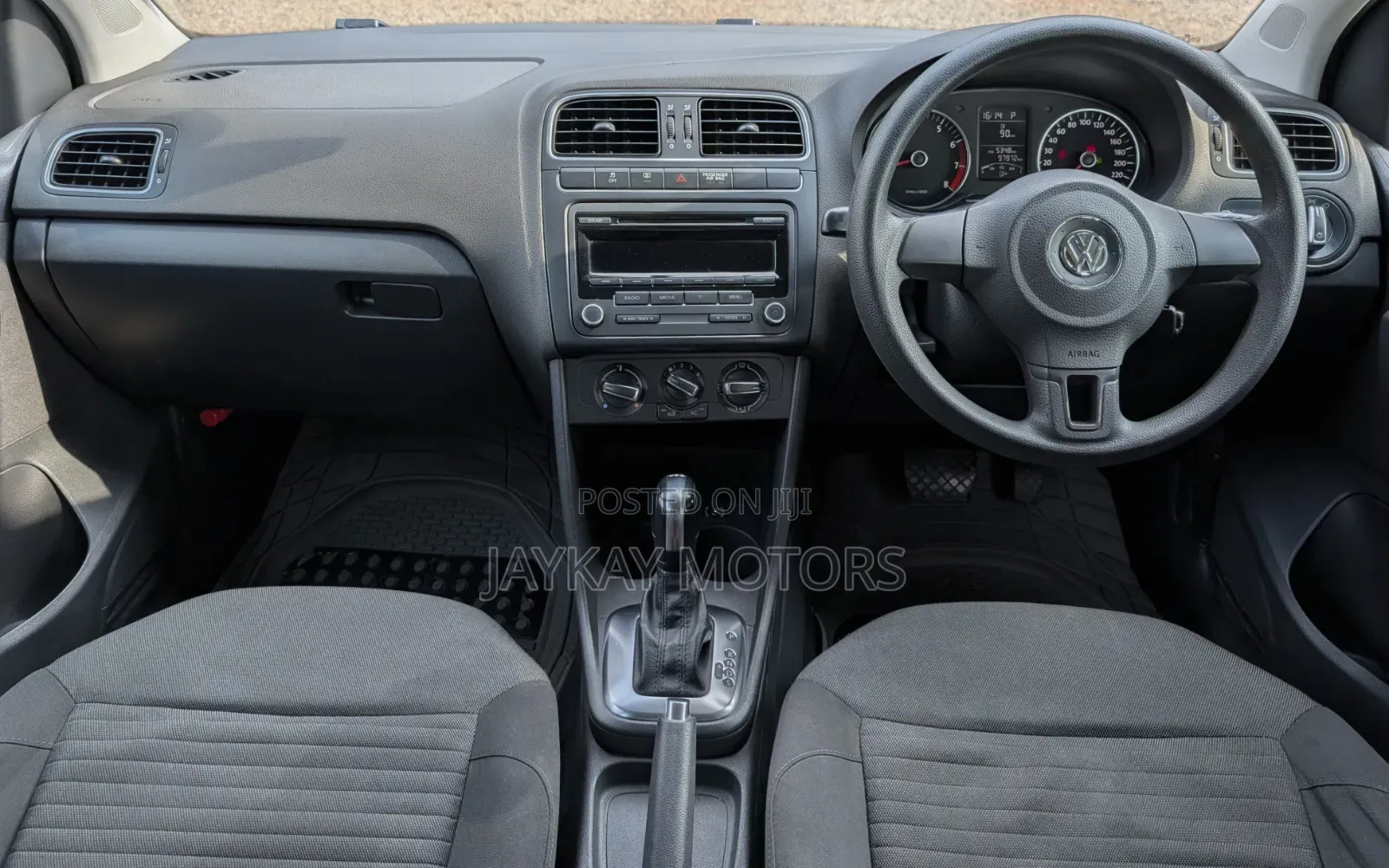 Volkswagen Polo 2012 White