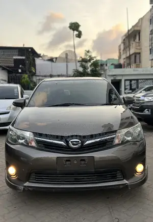 Toyota Corolla Fielder 1.5 Hybrid FWD 2013 Brown