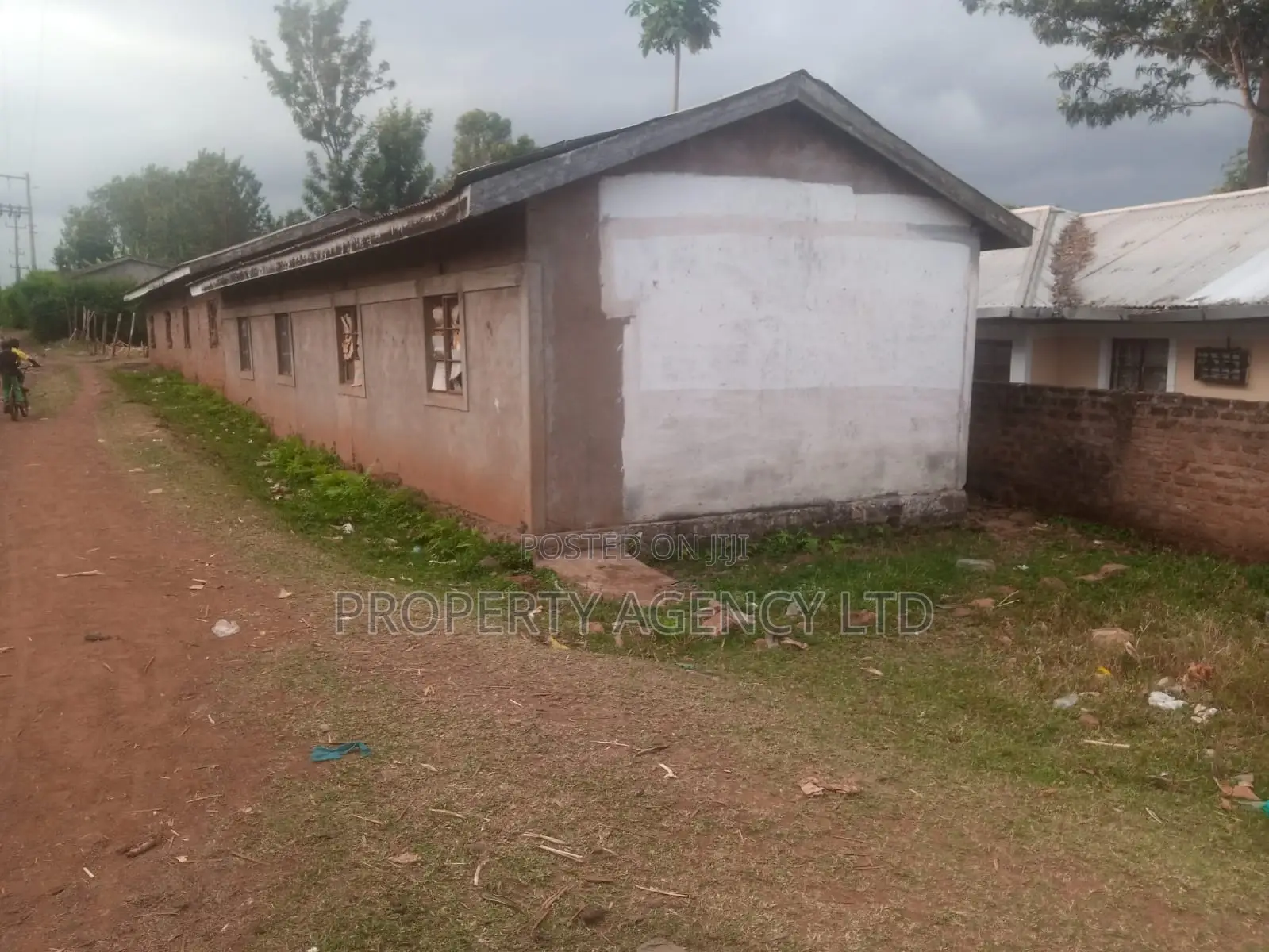 Land for Sale at Uriri Center