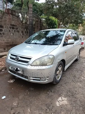 Toyota Ipsum 2005 Silver