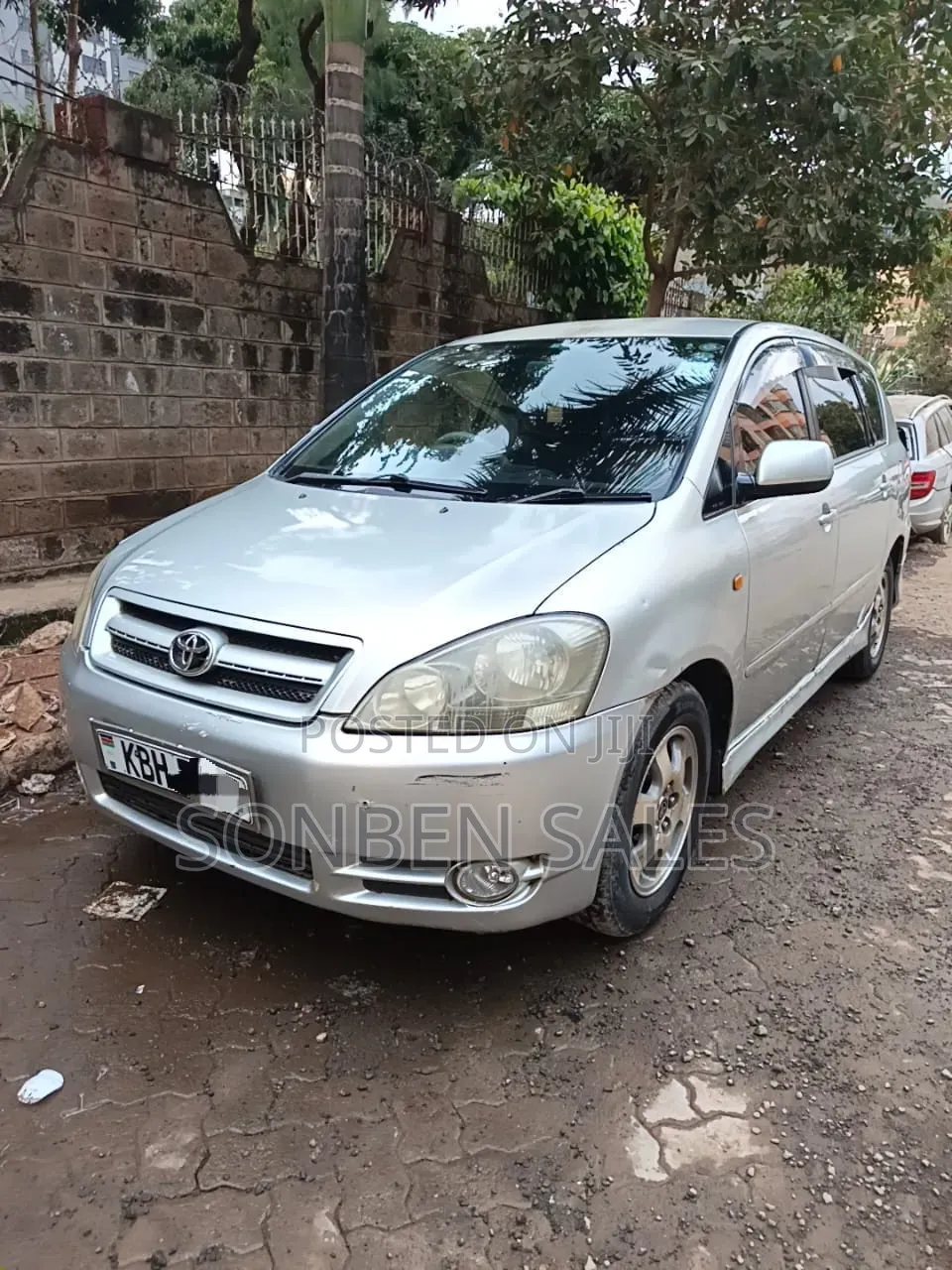 Toyota Ipsum 2005 Silver