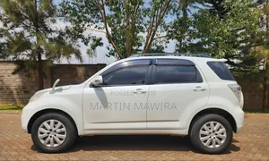Toyota Rush 2012 White