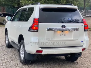 Toyota Land Cruiser Prado 2021 White