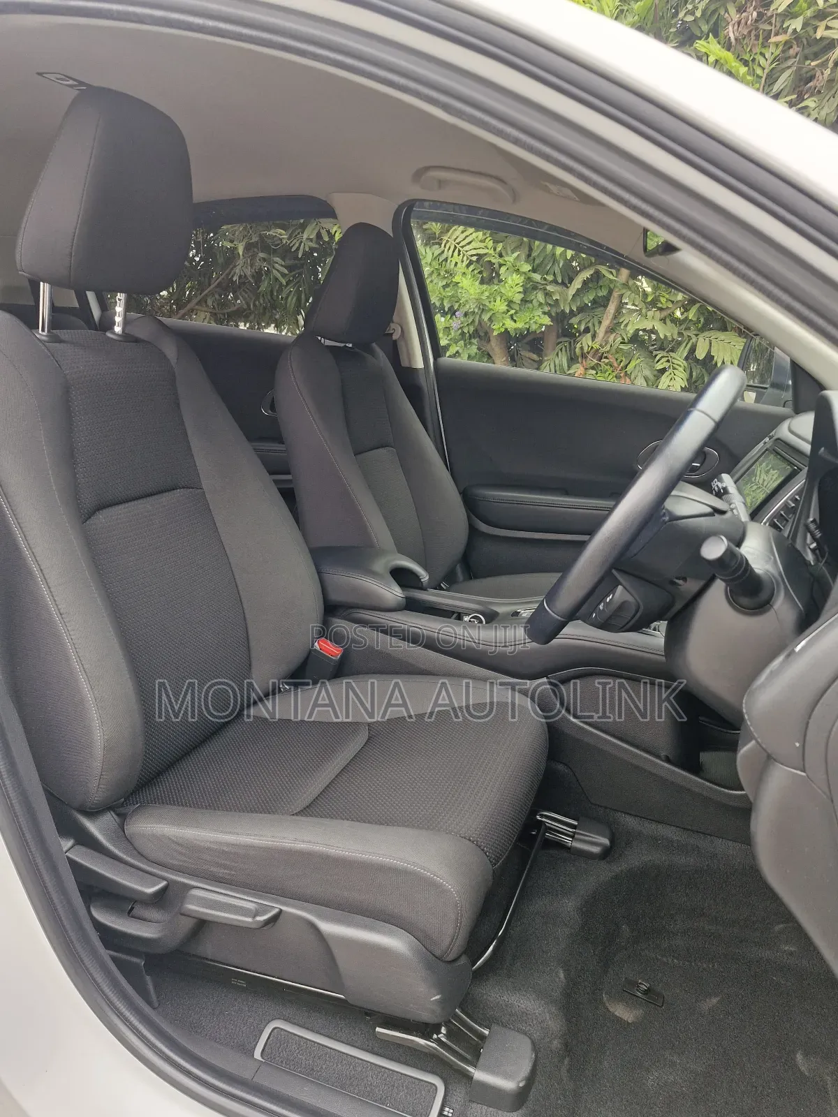 Honda Vezel 1.5 2WD 2019 White