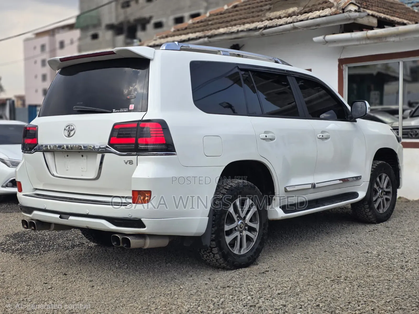 Toyota Land Cruiser 2010 White