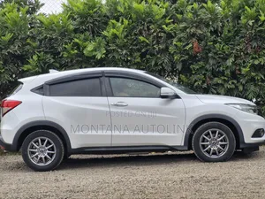 Honda Vezel 1.5 2WD 2019 White