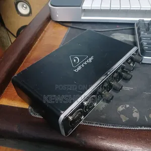 Behringer UMC204HD USB Audio Interface – KSh 14,500
