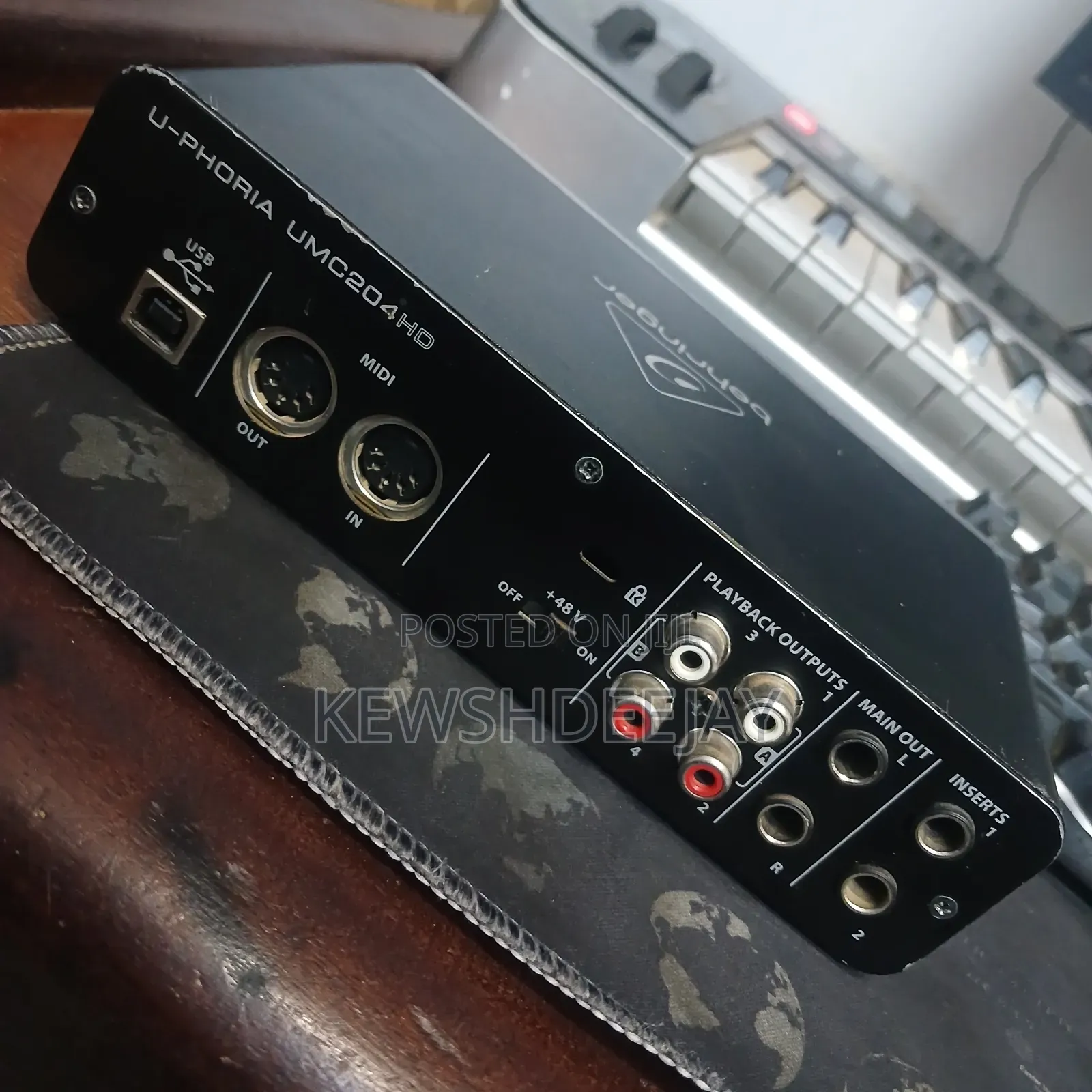 Behringer UMC204HD USB Audio Interface – KSh 14,500
