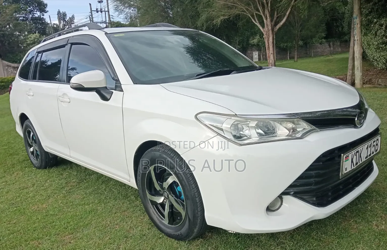 Toyota Corolla Fielder 2015 White