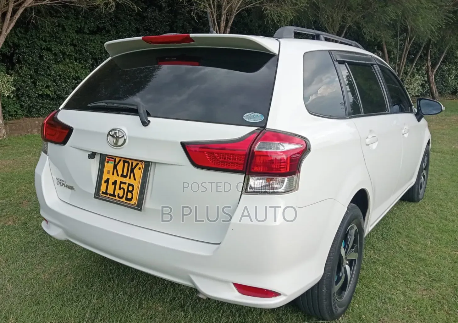 Toyota Corolla Fielder 2015 White