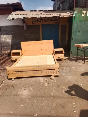 Customized Boxbed 5*6 Beds Customized With Side Tables