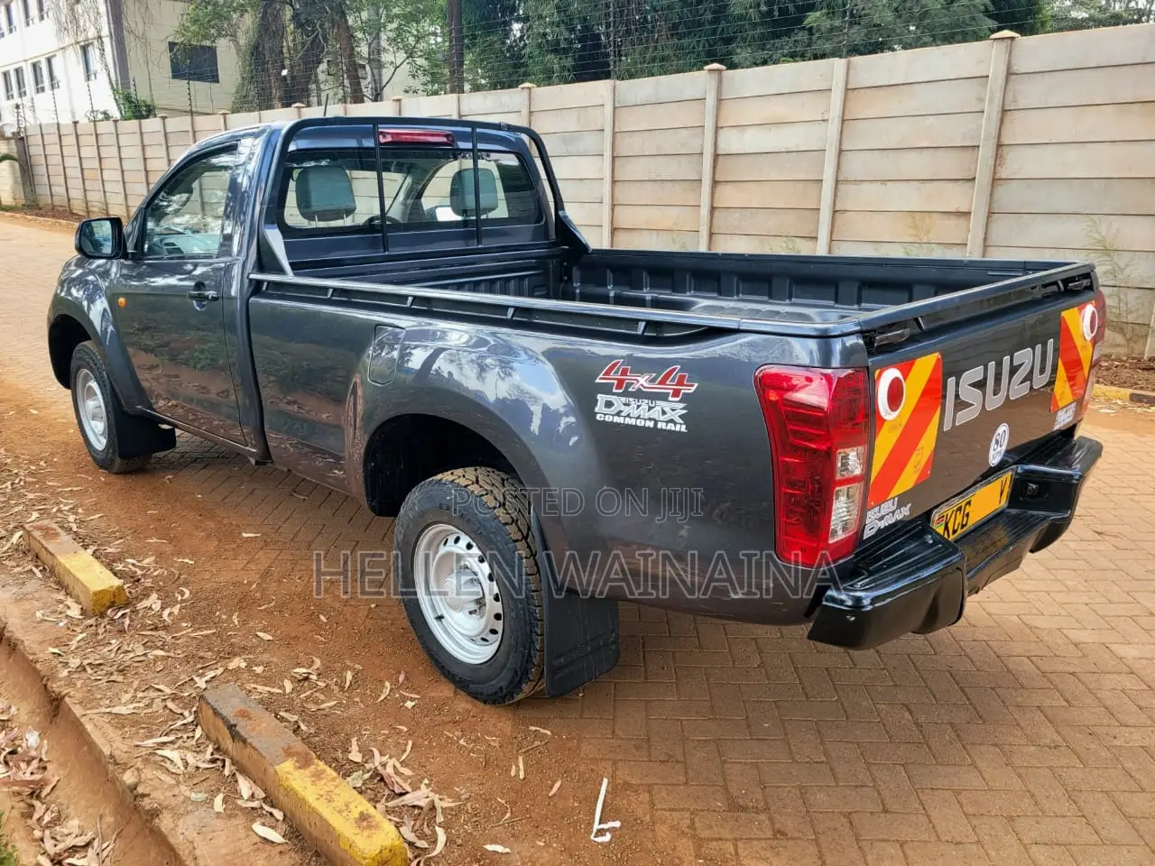 Isuzu D-MAX 2015 Gray