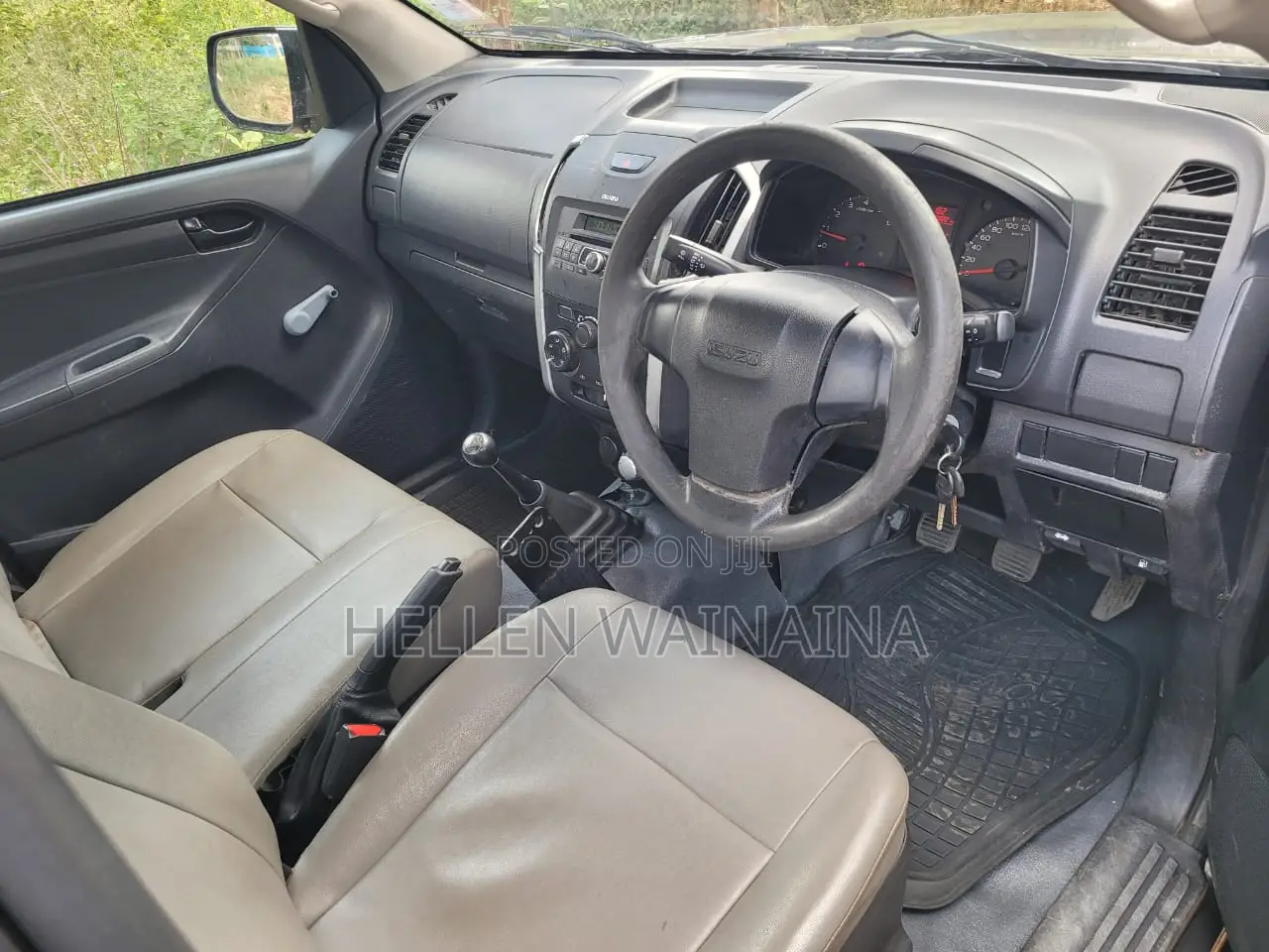 Isuzu D-MAX 2015 Gray