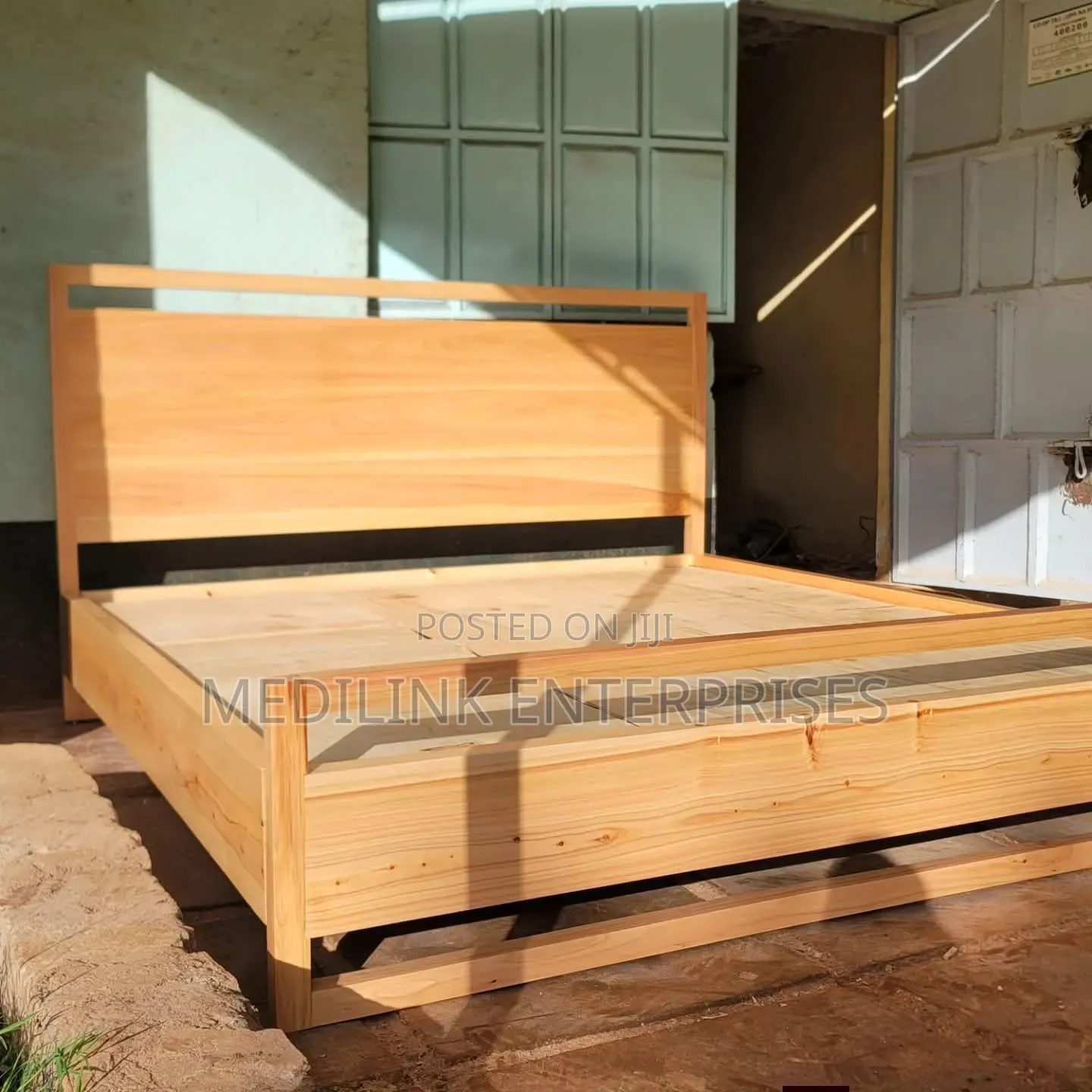 Denver Solid Boxbed 5*6 Customized