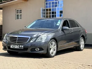 Mercedes-Benz E300 2010 Gray