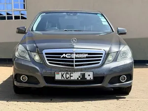 Mercedes-Benz E300 2010 Gray