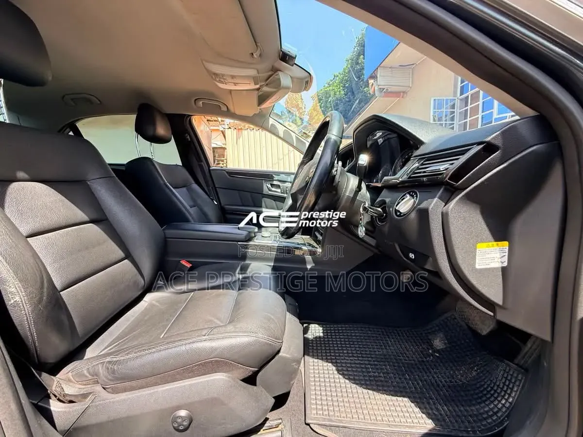 Mercedes-Benz E300 2010 Gray
