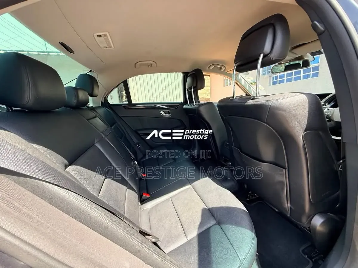 Mercedes-Benz E300 2010 Gray