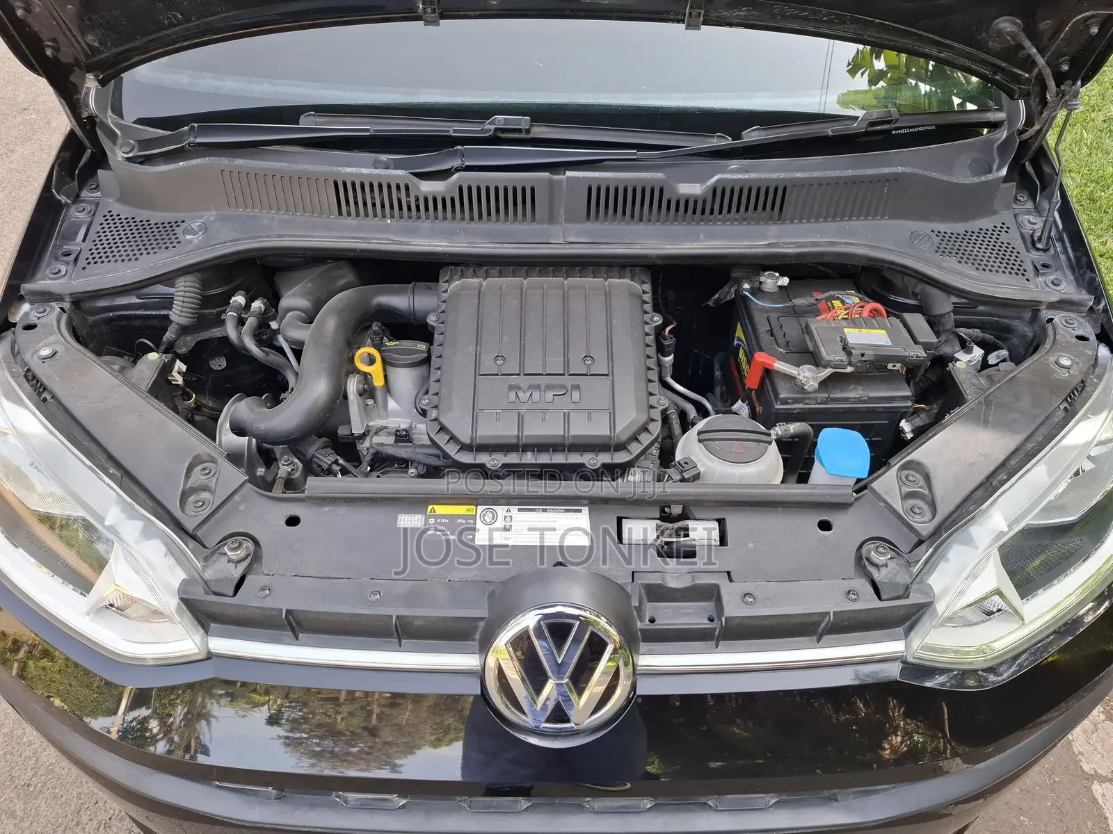 Volkswagen Up 2017 Black