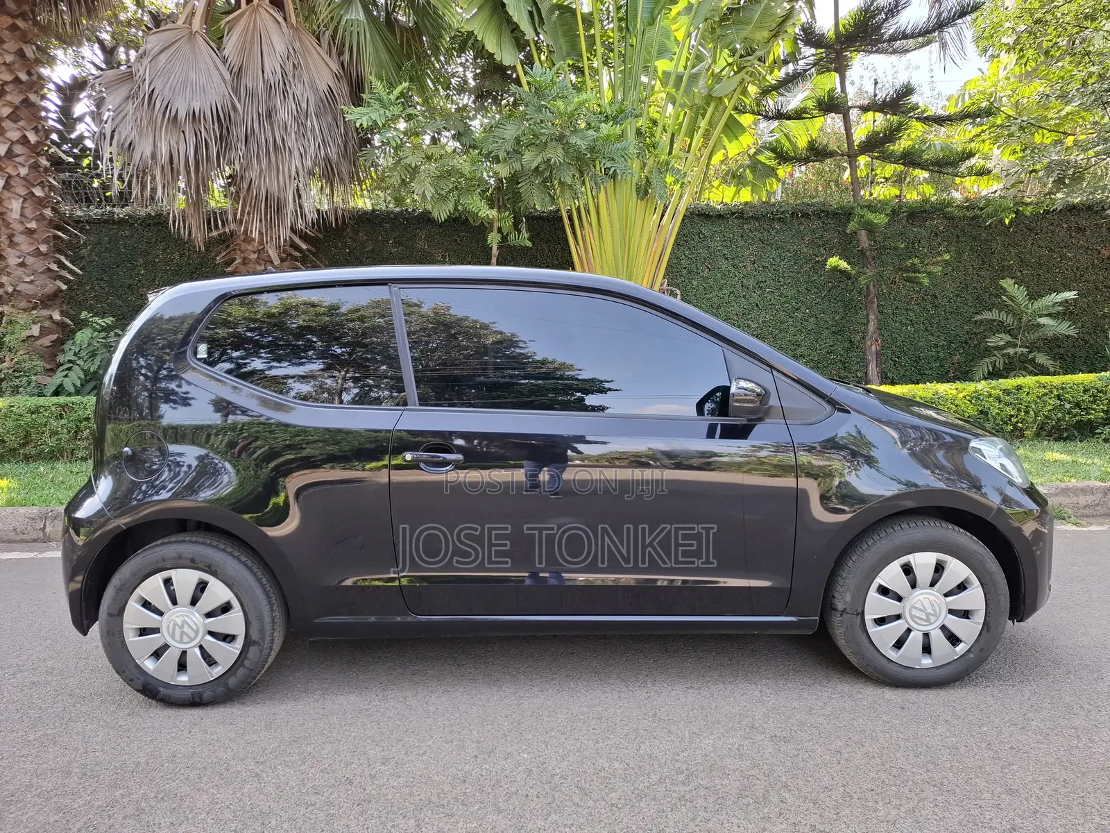 Volkswagen Up 2017 Black
