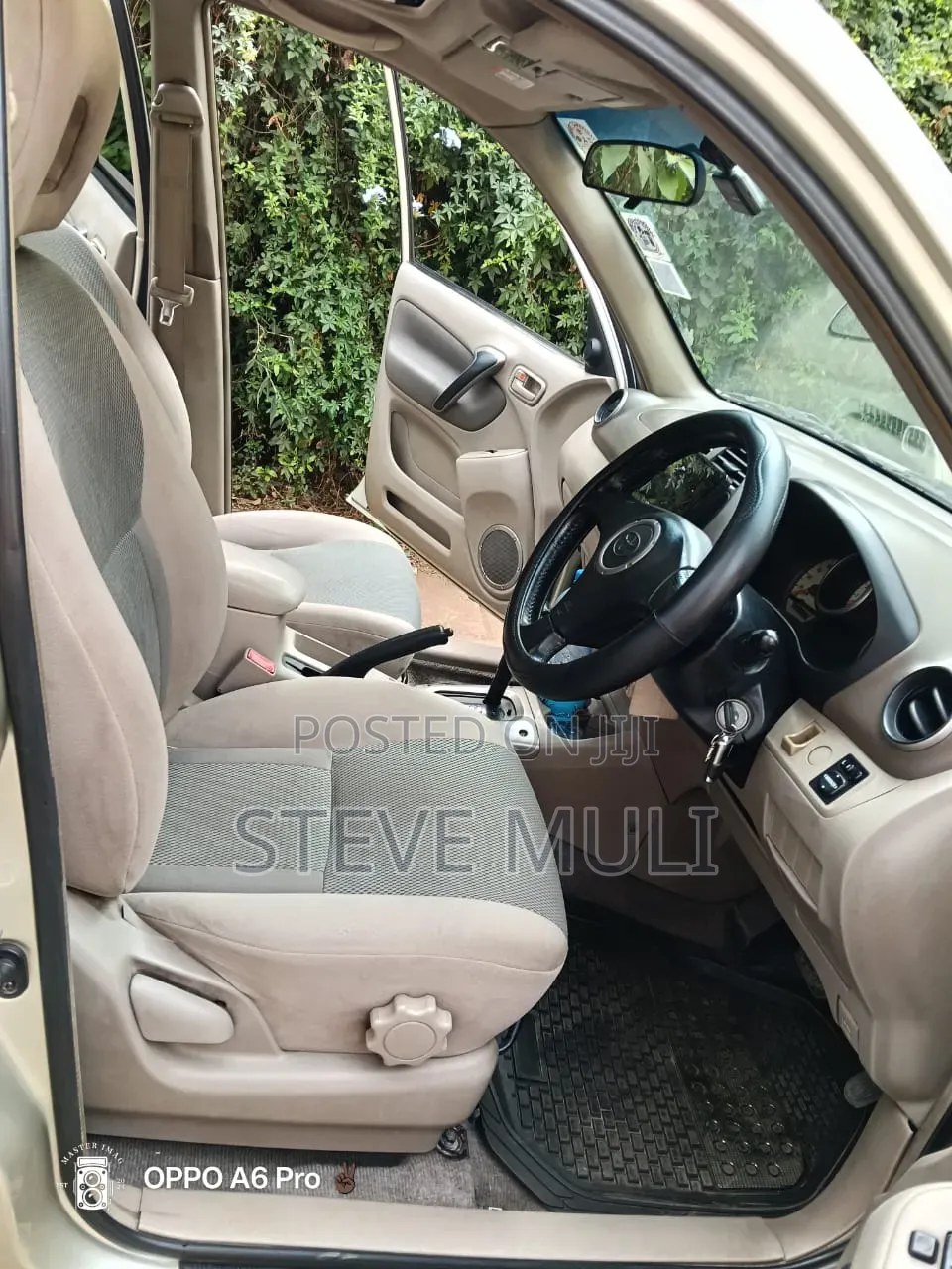 Toyota RAV4 2004 Gray