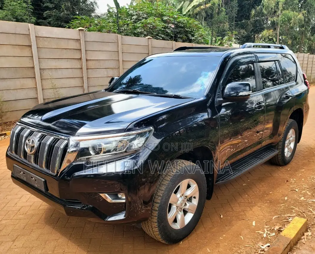 Toyota Land Cruiser 2017 Black