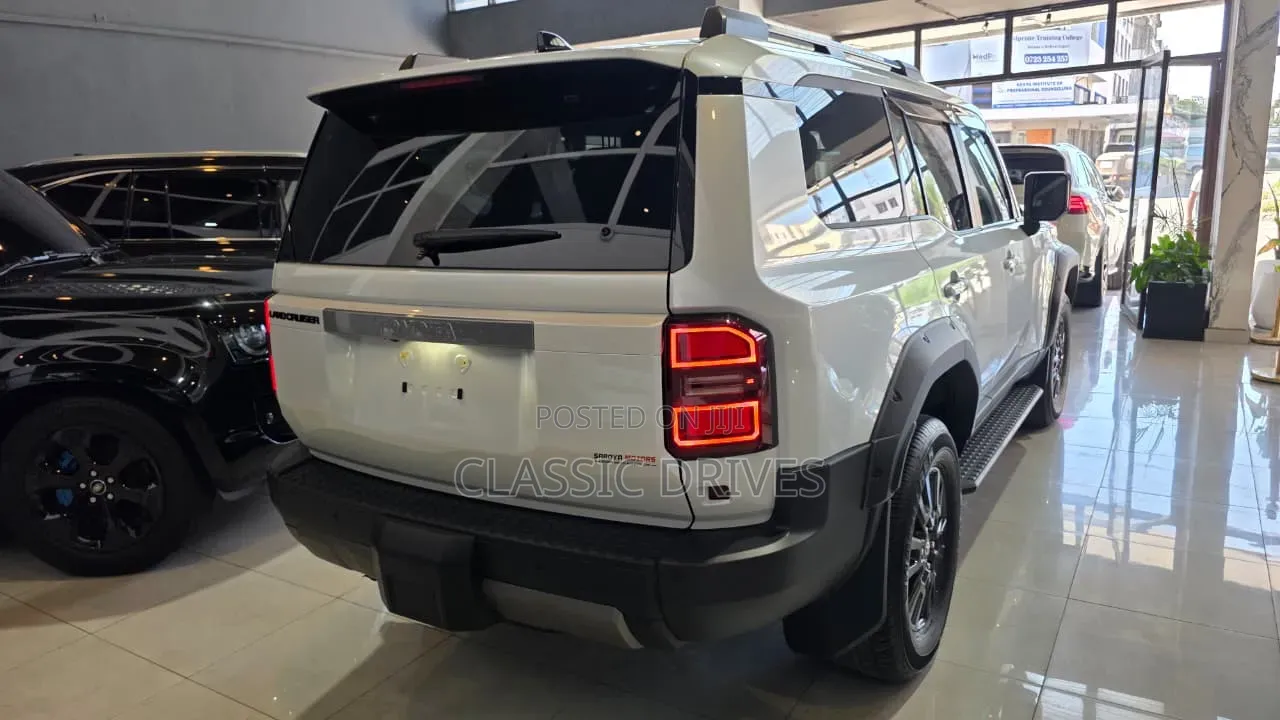 Toyota Land Cruiser Prado 2024 Teal