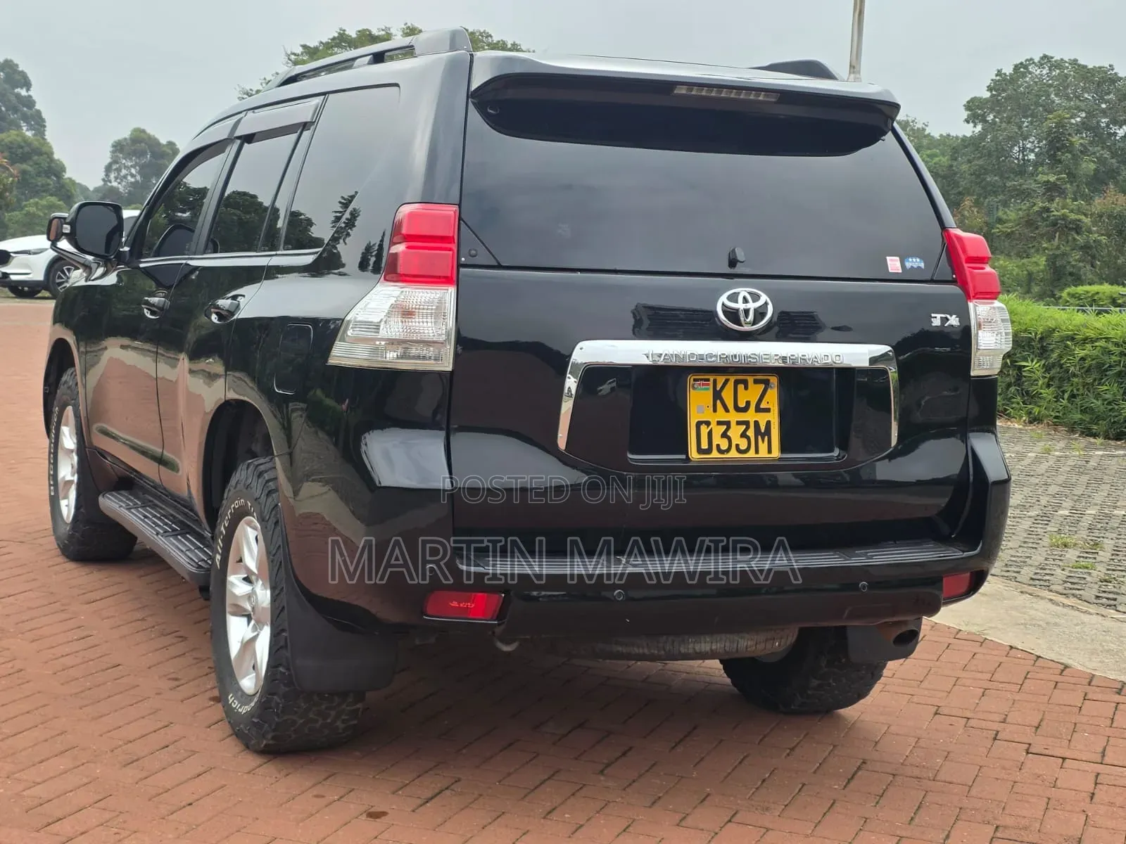 Toyota Land Cruiser Prado 2013